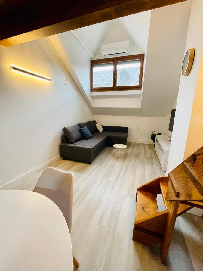 El Atico Nuevo En El Centro Con Ascensor, Garaje, Aire Acondicionado Y Wifi Apartment Biescas  Exterior photo